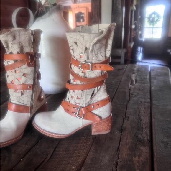 AS98 beautiful stone and camel boot - Picture 6 of 6